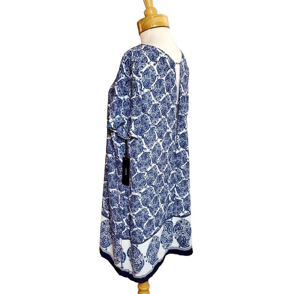 Lulus NWT Taj Mahal Tour Dress Blue/White Paisley Print Shift V-Cut Open Back XL - Picture 6 of 9